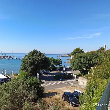 Frane Krk With Free Parking Place Апартаменты *