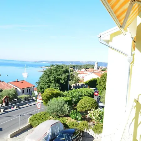 Frane Krk With Free Parking Place Daire *